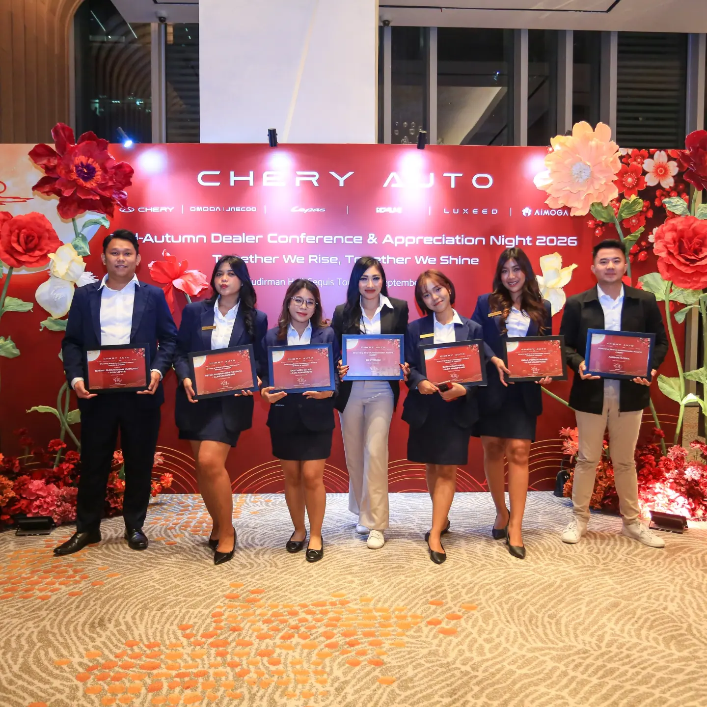 Foto bersama para penerima penghargaan di depan latar Appreciation Night 2026
